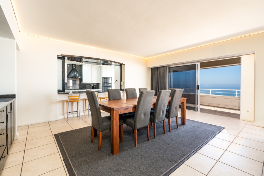 To Let 4 Bedroom Property for Rent in Sea Point Western Cape